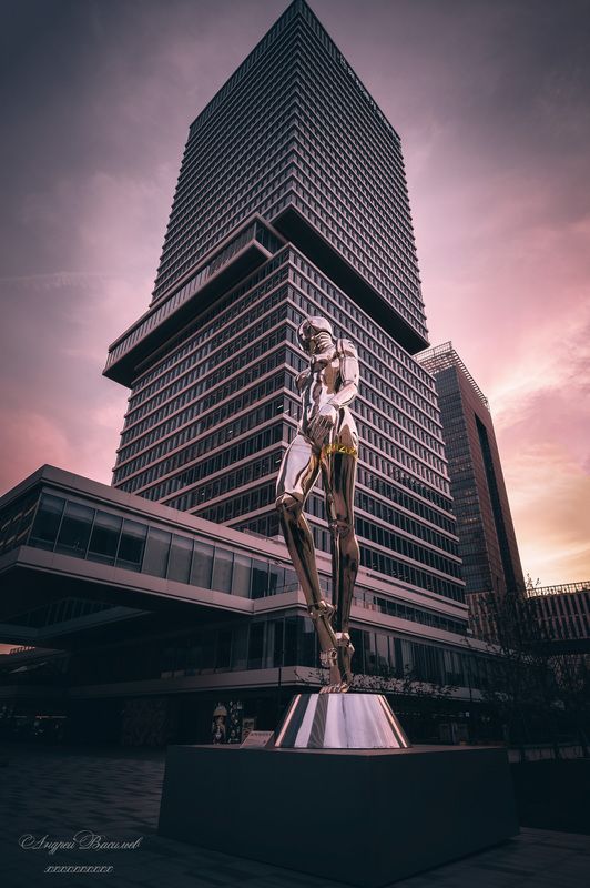 архитектура, современная архитектура, современная скульптура, городской пейзаж, Шанхай, Китай, Хадзимэ Сораяма. Современная архитектура. Шанхай, Китай. Работа японского художника Хадзимэ Сораяма.photo preview