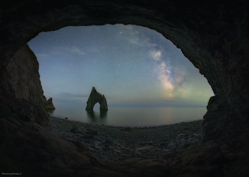 крым, коктебель, млечный путь, золотые ворота, ночь, пейзаж, астропейзаж, весна, май. В логове Карадагского змеяphoto preview
