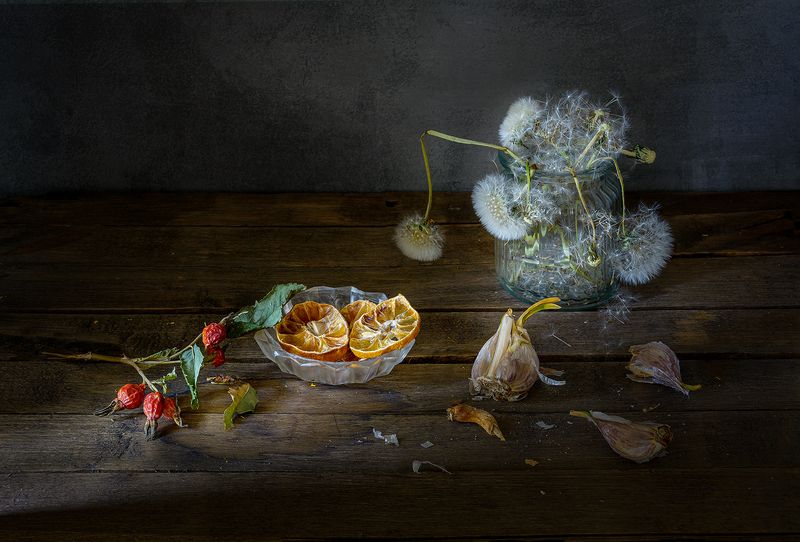 шиповник, лимон, чеснок, одуванчики, увядание, ваза, розетка Увяданиеphoto preview
