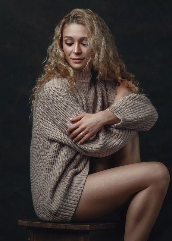 woman portrait Аринаphoto preview