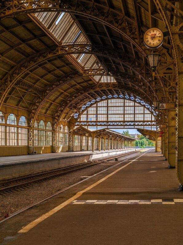 Россия, Питер,Витебский вокзал, город, архитектура Витебский вокзал в Питереphoto preview