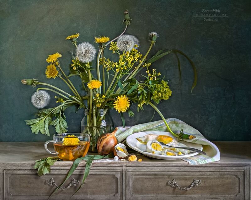 натюрморт, art_photo, food_photo, цветы, одуванчики, яйцо, глазунья, фото у окна, фото на телефон Солнышко на завтрак, обед и ужинphoto preview