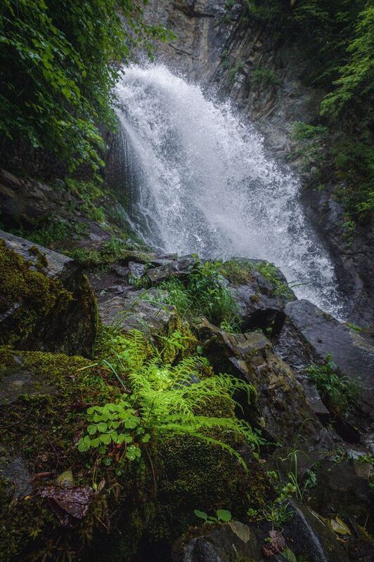 у водопадаphoto preview