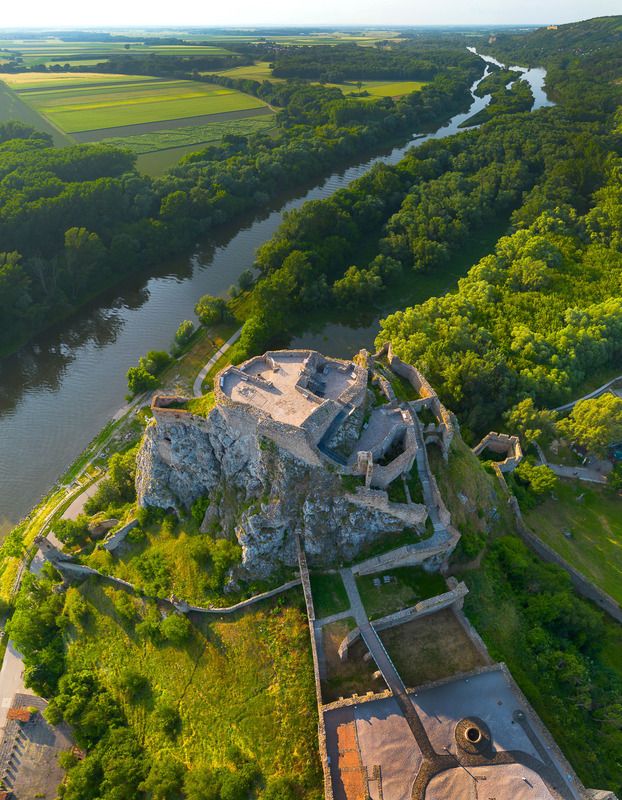 девин, словакия, малые татры, татры, дунай, морава, река, река дунай, река морава, братислава, столица, danube, river, slovakia, morava, austria, landscape, europe Замок Девинphoto preview