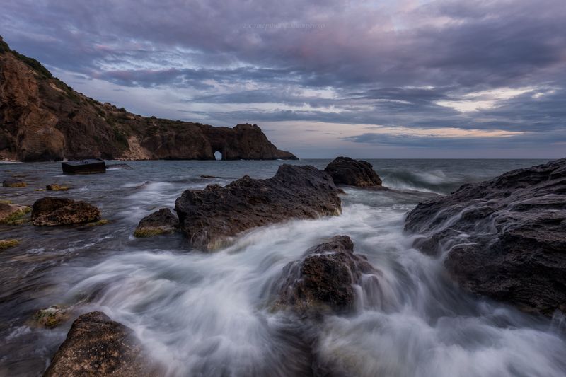 крым, море, севастополь, закат, грот дианы, фиолент, морской пейзаж, волны, скалы Шторм в начале летаphoto preview