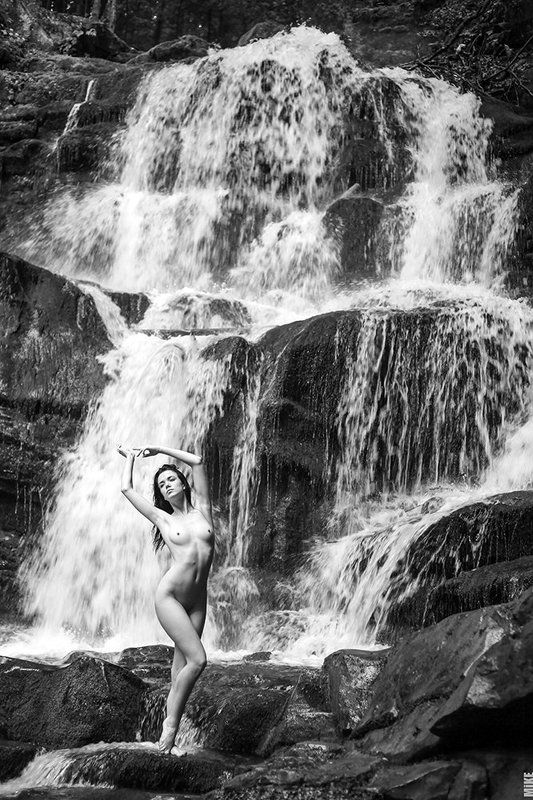 Ускользающаяphoto preview