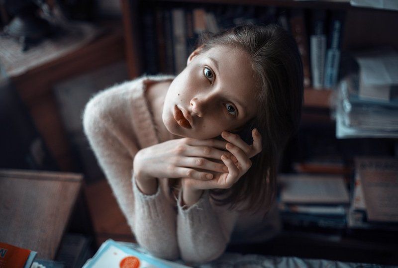 девушка, руки, портрет, красивая, глаза, sony alpha, portrait Аннаphoto preview