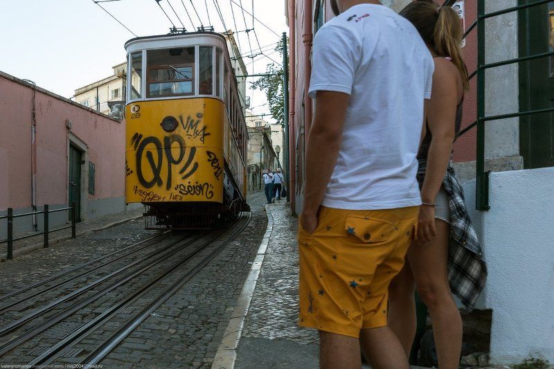 Лиссабон, Желтый, белый, Фуникулер, Глория, Португалия, романов Лиссабон. Желтое и белое фото превью