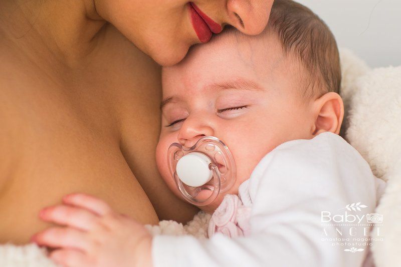 мама,дочь,новорожденная,newborn,girl,sleep сладко спитphoto preview