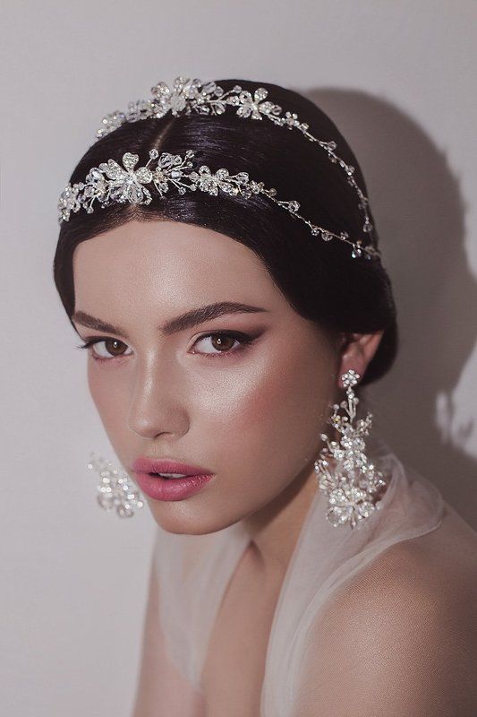 beauty, beautyshoot, editorial, eyes, fashion, fashion photography, model, shootimg, брюнетка, бьюти, винтаж, красивая, красота, крым, макияж, принцесса, ретро, свадебная фотография, свадебный макияж, стилизация, стиль, сьемка, украшения, фото, фотография Like a princessphoto preview