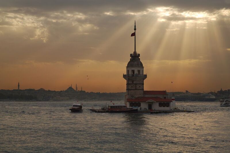 море волны пейзаж вода облака тучи вечер Стамьул фото превью