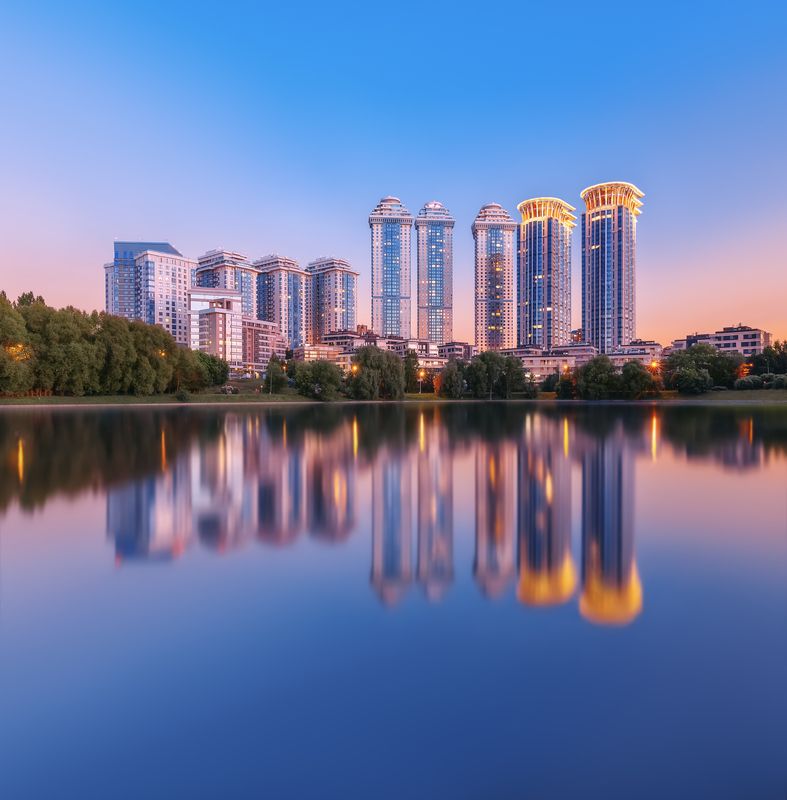 москва, жк, городской пейзаж, moscow, пруд Мосфильмовский пруд и ЖК Воробьевы горыphoto preview