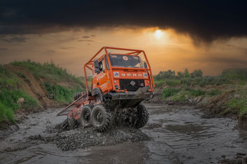 Соревнования по грузовому триалуphoto preview