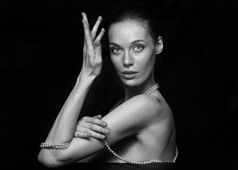 Одетая жемчугомphoto preview