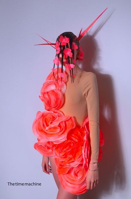 Модный показphoto preview