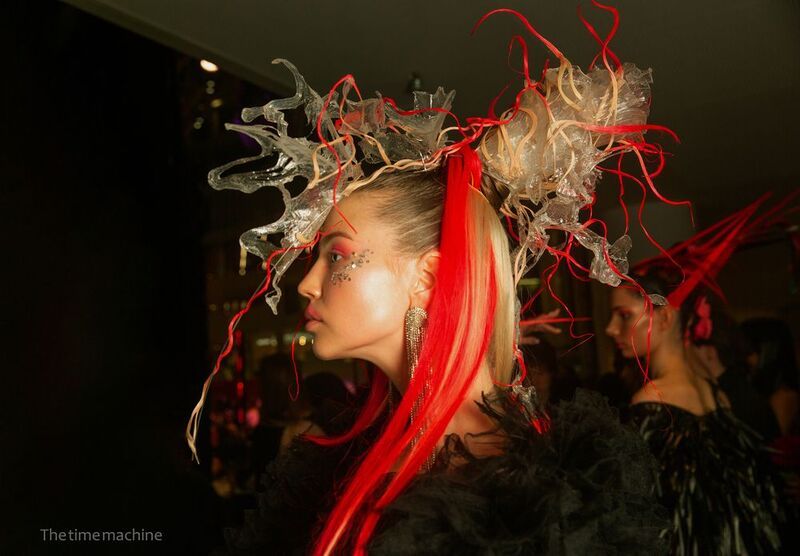 Модный показphoto preview