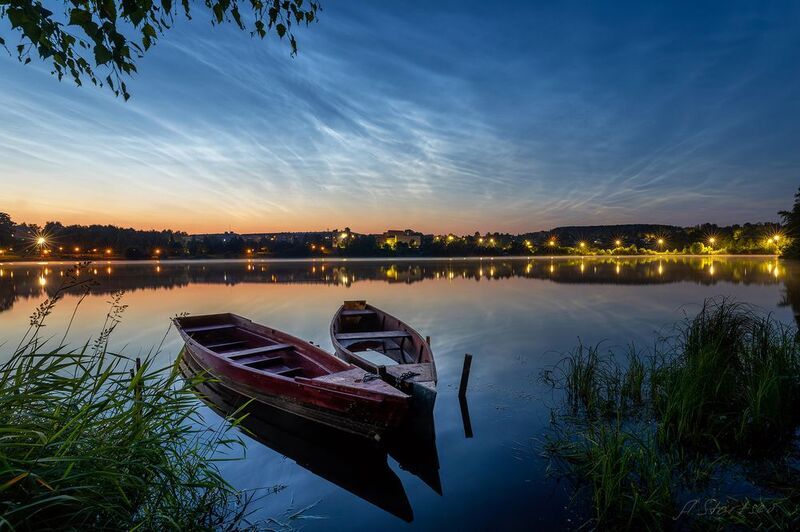 ночь, лето, пруд, лодка, серебристые облака, лысьва, пермский край Серебристые облака над прудомphoto preview