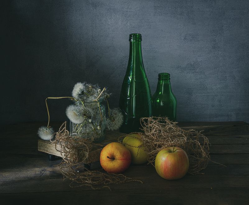 яблоки, бутылки, одуванчики, банка, подставка photo preview