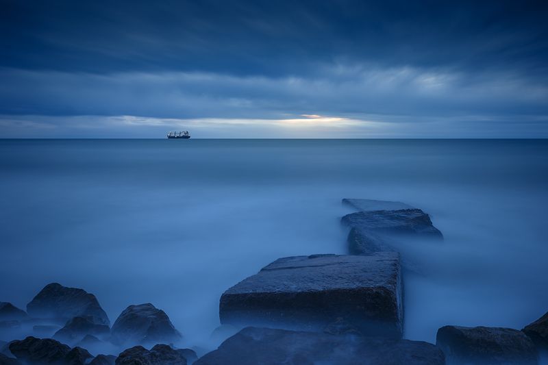 2024-12-03photo preview