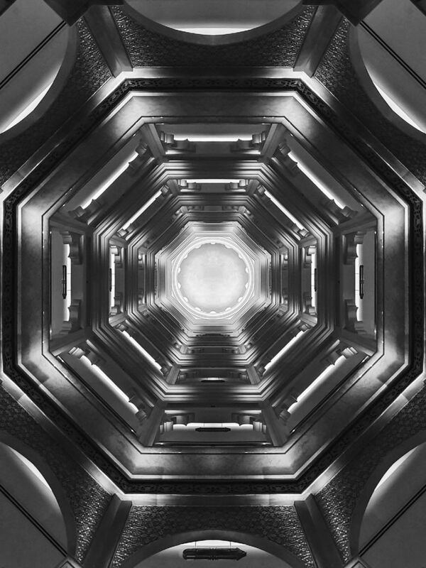 Symmetry above фото превью