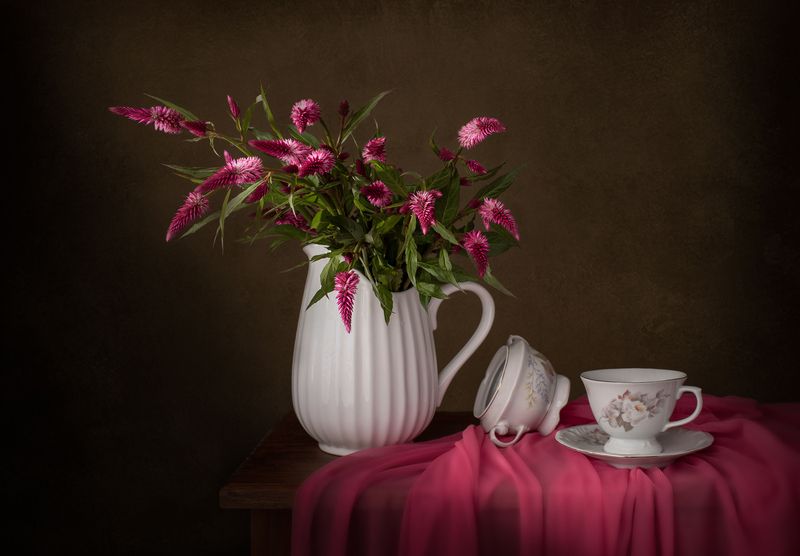 still life, colors, white, pink, flowers Classicphoto preview