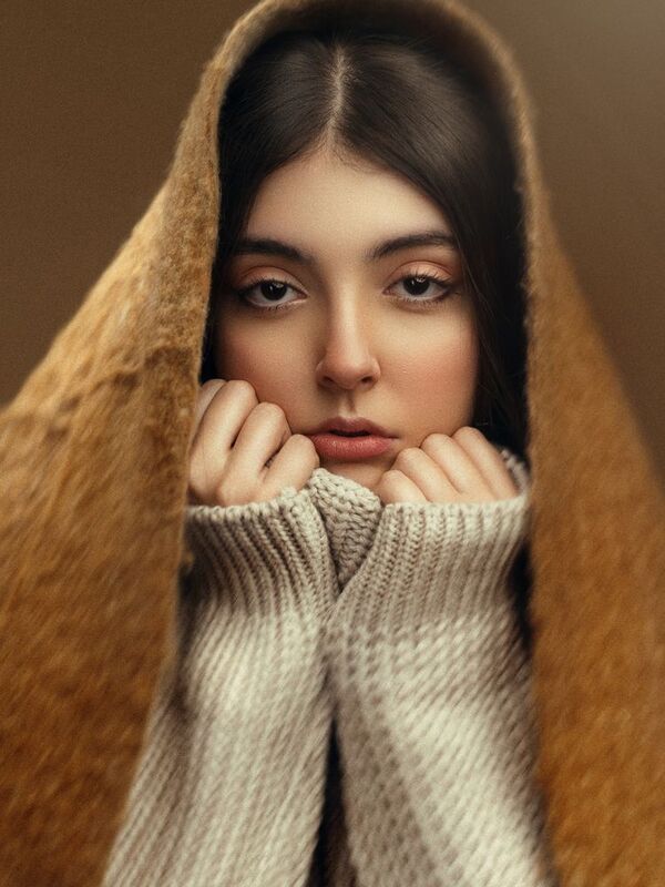 navid mousavi Elyraphoto preview