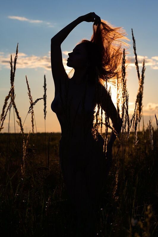 поле, field, закат, sunset, рыжая, redhead, обнаженная, naked, ню, nu СовершенноЛетняя/TotalSummer фото превью