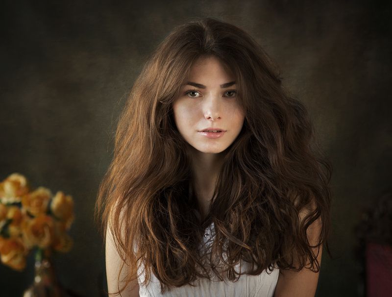 портрет девушки, студия, естественный свет Иринаphoto preview