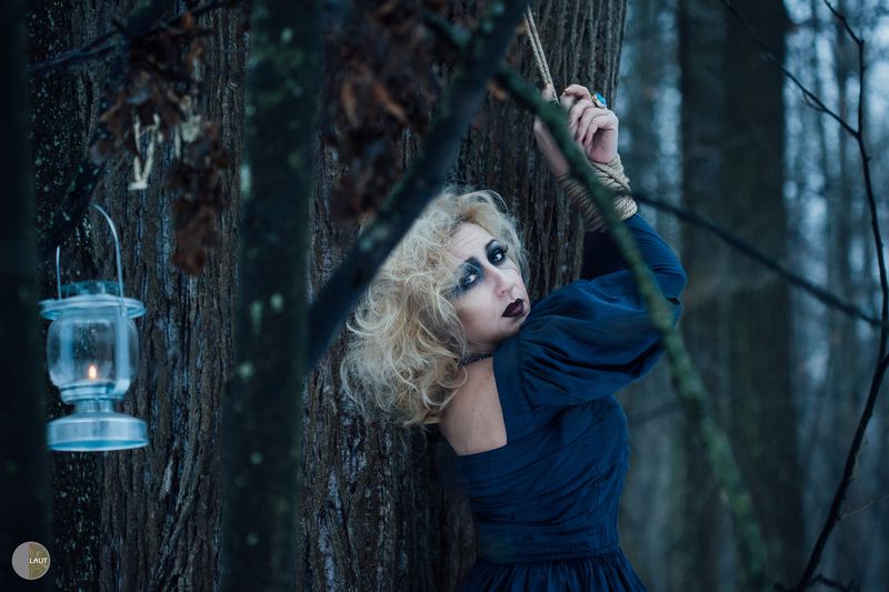 портрет Ведьмаphoto preview