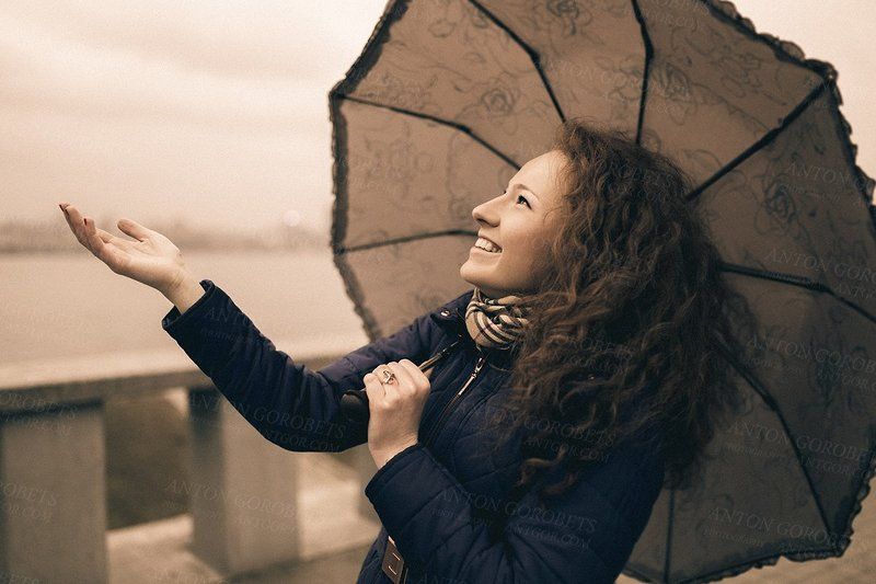 mood, portrait, rain, rainbow, smile, weather, woman Кажется дождь собирается...photo preview