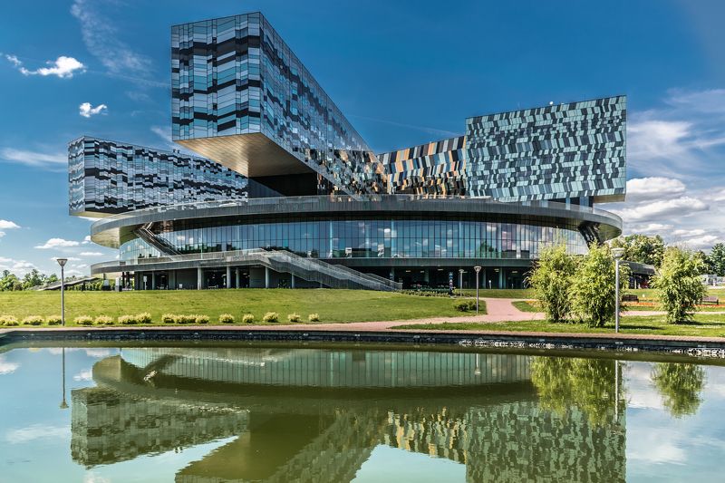 Московская школа управления СКОЛКОВОphoto preview