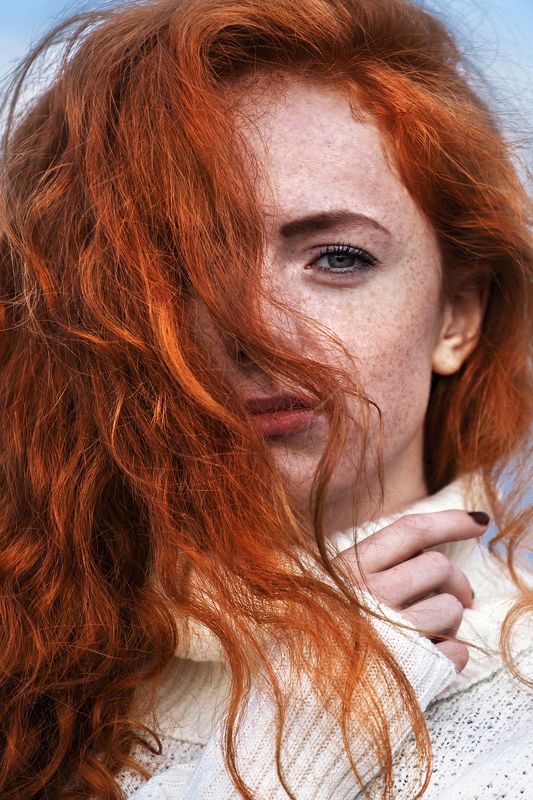 девушка, длинные волосы, рыжая, рыжеволосая, глаза,girl, long hair, red-haired, eye photo preview