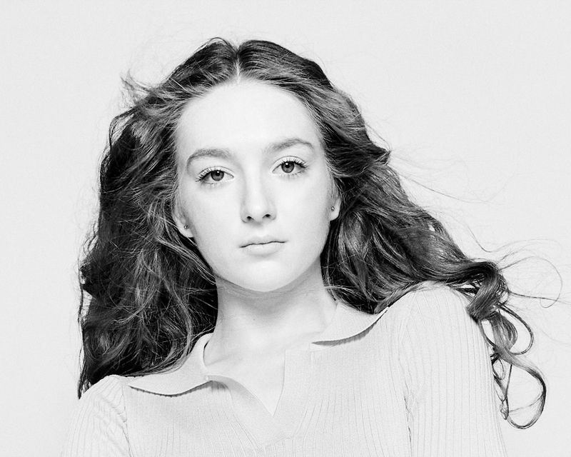 студийный портрет, высокий ключ, девушка, ветер в волосах, ветер, глаза, взгляд, портрет девушки, постановочное фото, черно-белое, пленка, iford, черно-белый портрет, bnw, studio portrait, high key, girl, wind in hair, wind, eyes, look, portrait, staged p Take a photo of me on film...photo preview