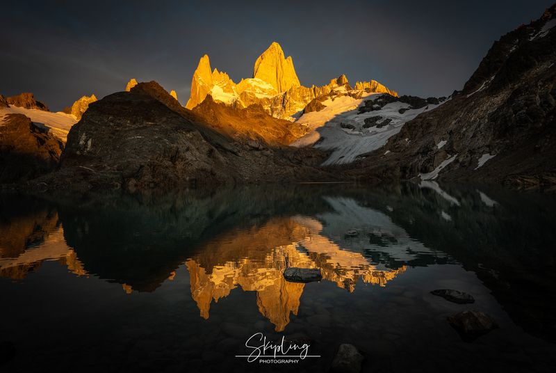 fizroy, patagonia, argentina Золотой рассветphoto preview