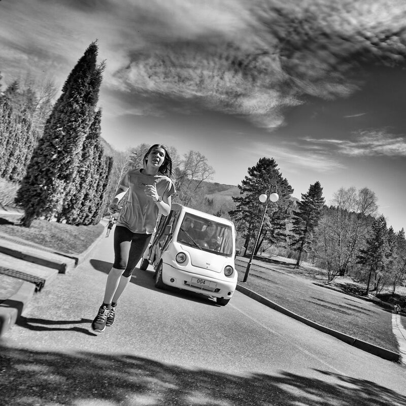 спорт, бег, состязание, любительский спорт, бегун, бегунья, последнее дыхание, воля, победа, легкая атлетика, девушка, джоггинг, летний день, лето, жарко, задыхаться, черно-белое, sport, running, competition, amateur sports, runner, last breath, will, vic On her last breath...photo preview