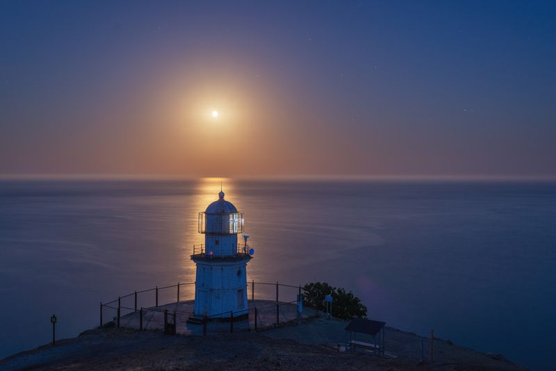 меганом, маяк, крым, полнолуние, оленья луна Лунный фарватерphoto preview