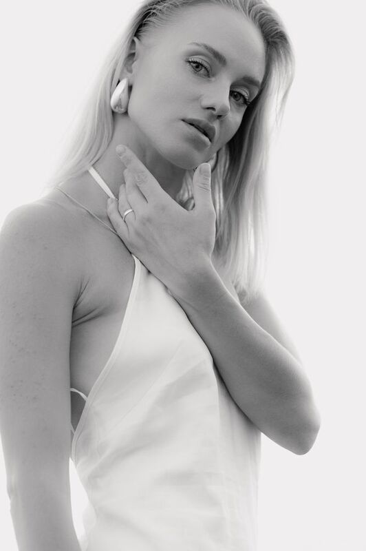 Ангелина фото превью