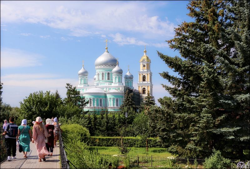 город, архитектура,   храм, монастырь, духовность, православие Дивеевоphoto preview
