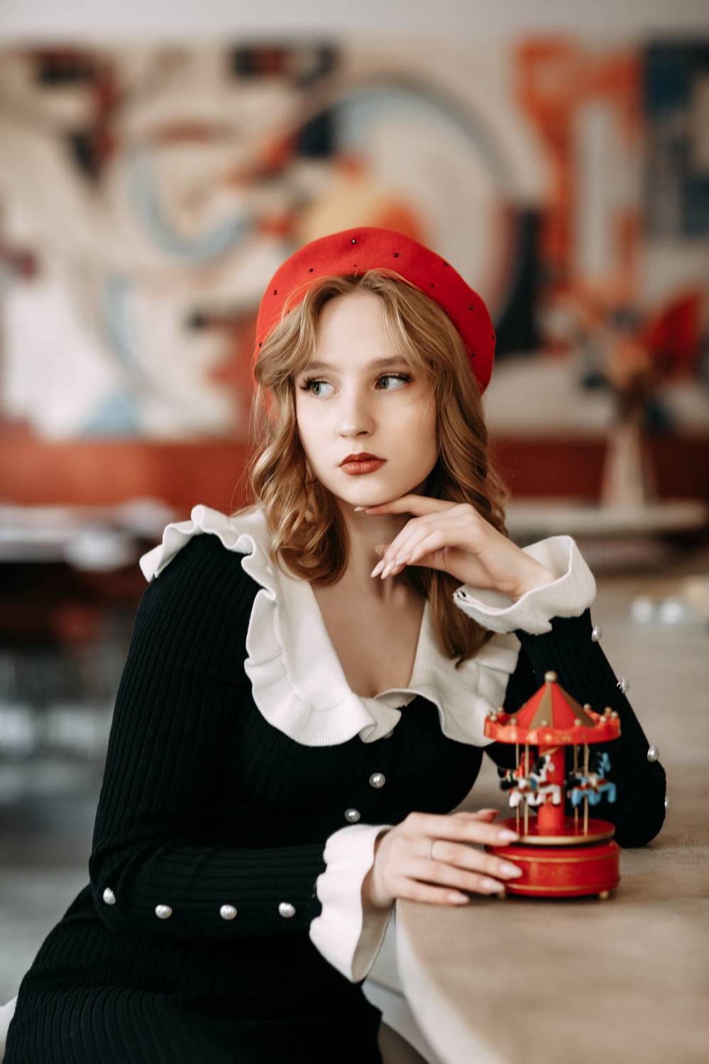 молодая девушка, городской стиль, дворы, на открытом воздухе, Алексей Плешков