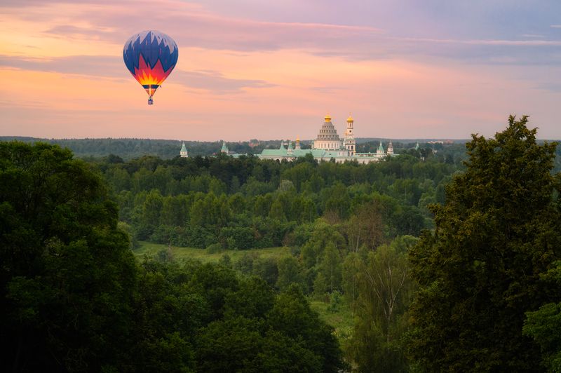 закат, московская область, россия, истра, лето, вечер, лес, храм, церковь, православие, монастырь, новый иерусалим, воздушный шар Воздушный шарphoto preview