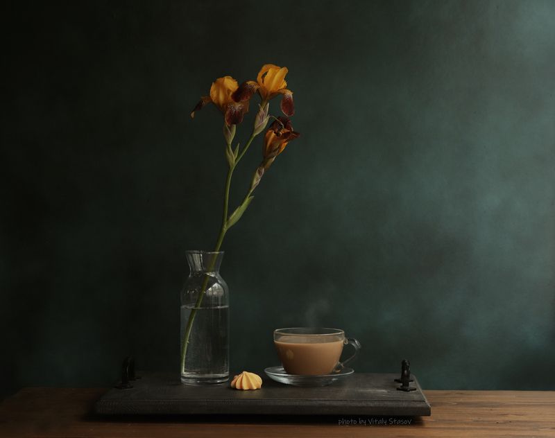 цветы, кофе, натюрморт, напиток, аромат, вкусно, flowers, coffee, still life, drink, aroma, delicious, bouquet , flowers Ирис и кофе с молокомphoto preview