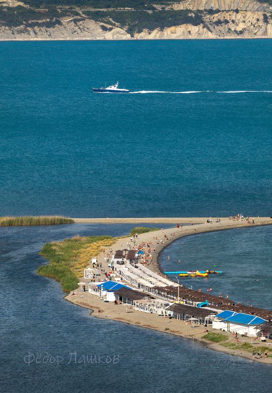 новороссийск, город, краснодарский, цемесская бухта, чёрное море, залив, морское, корабли, корабль, судно, дома, побережье, берег, отдых, лето, Открытки из Новороссийскаphoto preview