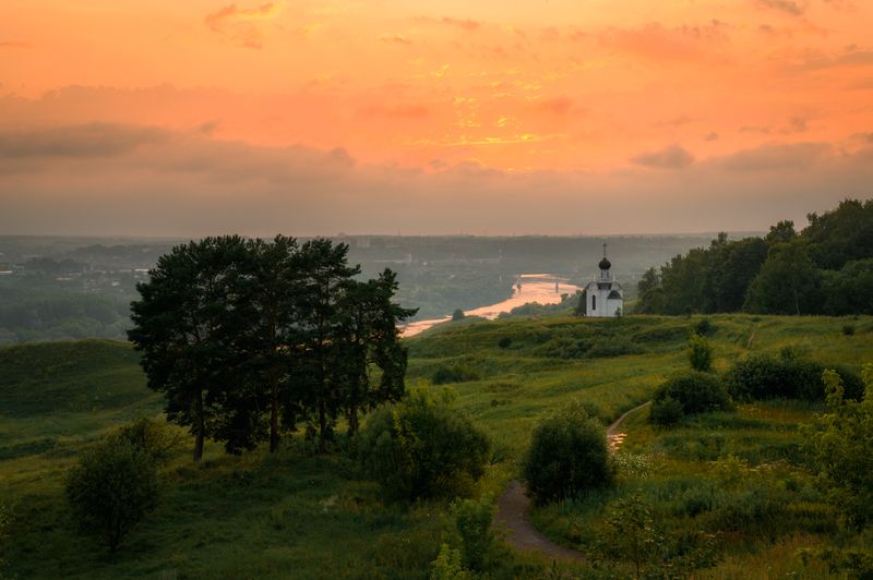 вечер, закат, храм, алексин, тульская область, россия, лето, православие Над рекойphoto preview