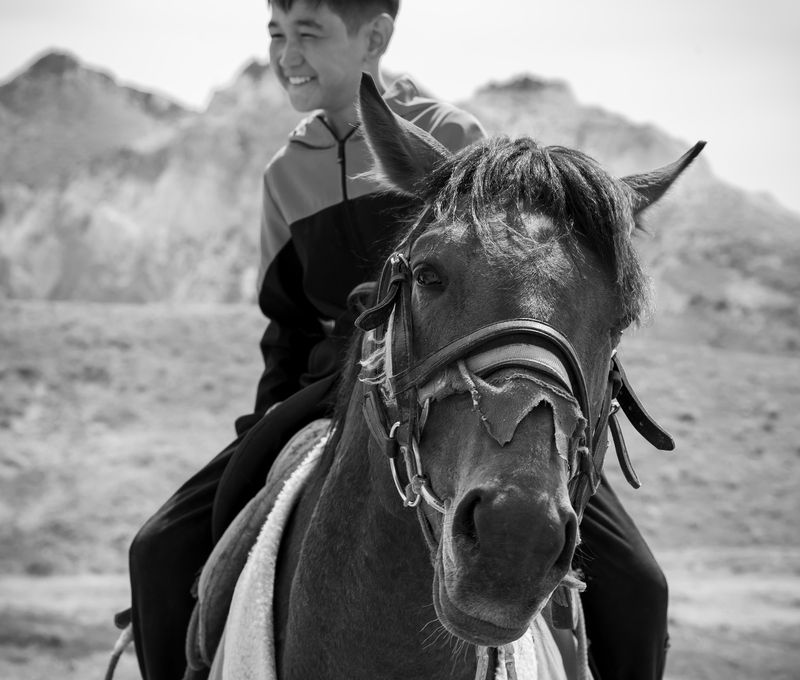 мальчик с лошадью Дети степей фото превью