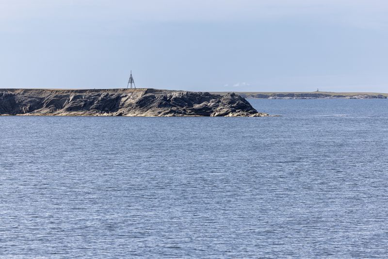 Баренцево море в районе полярной станции Белый Носphoto preview