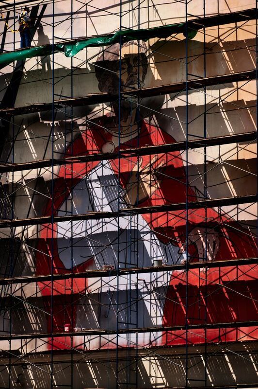 Рисуют муралphoto preview