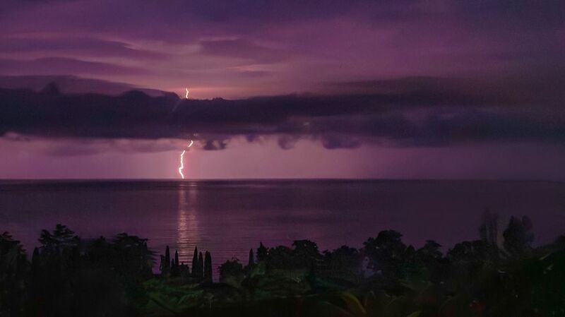 Удар молнииphoto preview