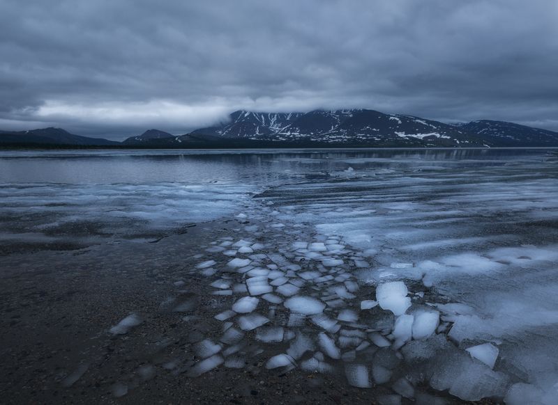 Осколки разбитого вдребезгиphoto preview