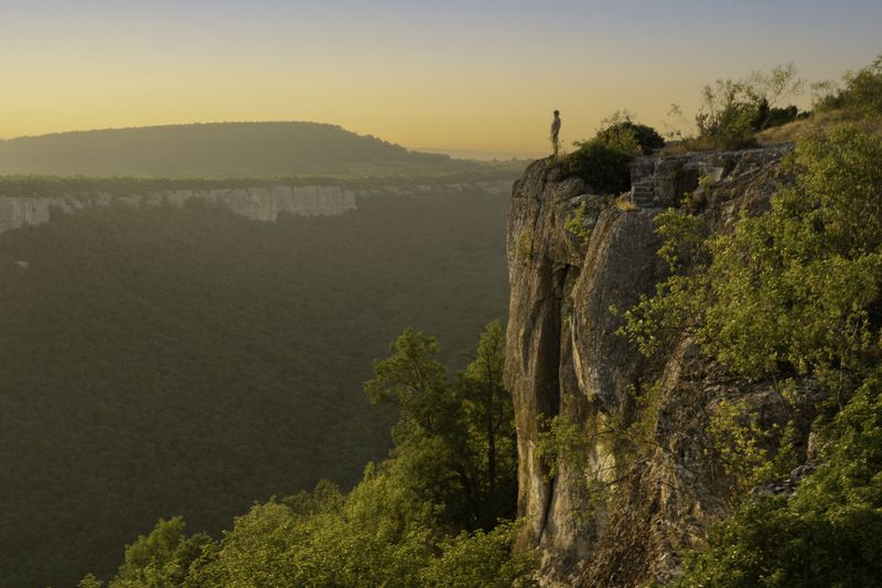 Россия, Крым, Бахчисарайский район, пещерный город Тепе-Кермен И пусть весь мир подождёт... фото превью