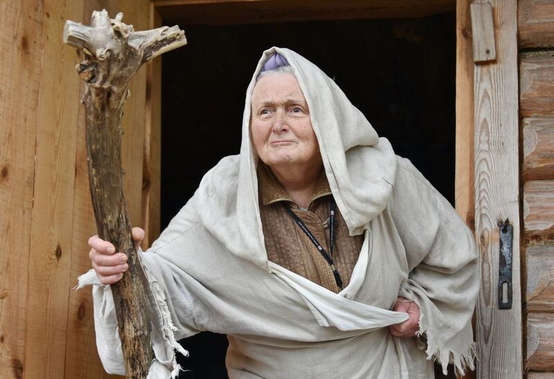 Баба Яга в молодостиphoto preview